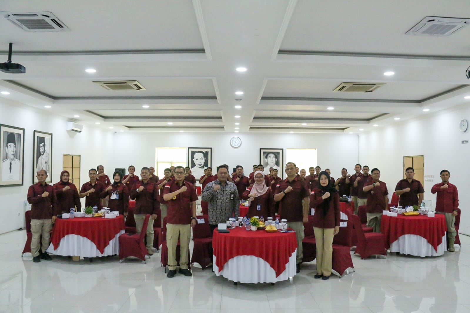 Kabapas menghadiri acara Sosialisasi Pengendalian Gratifikasi di Lingkungan Kantor Wilayah Kemenkumham Banten